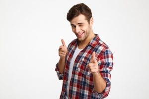 応援する男性